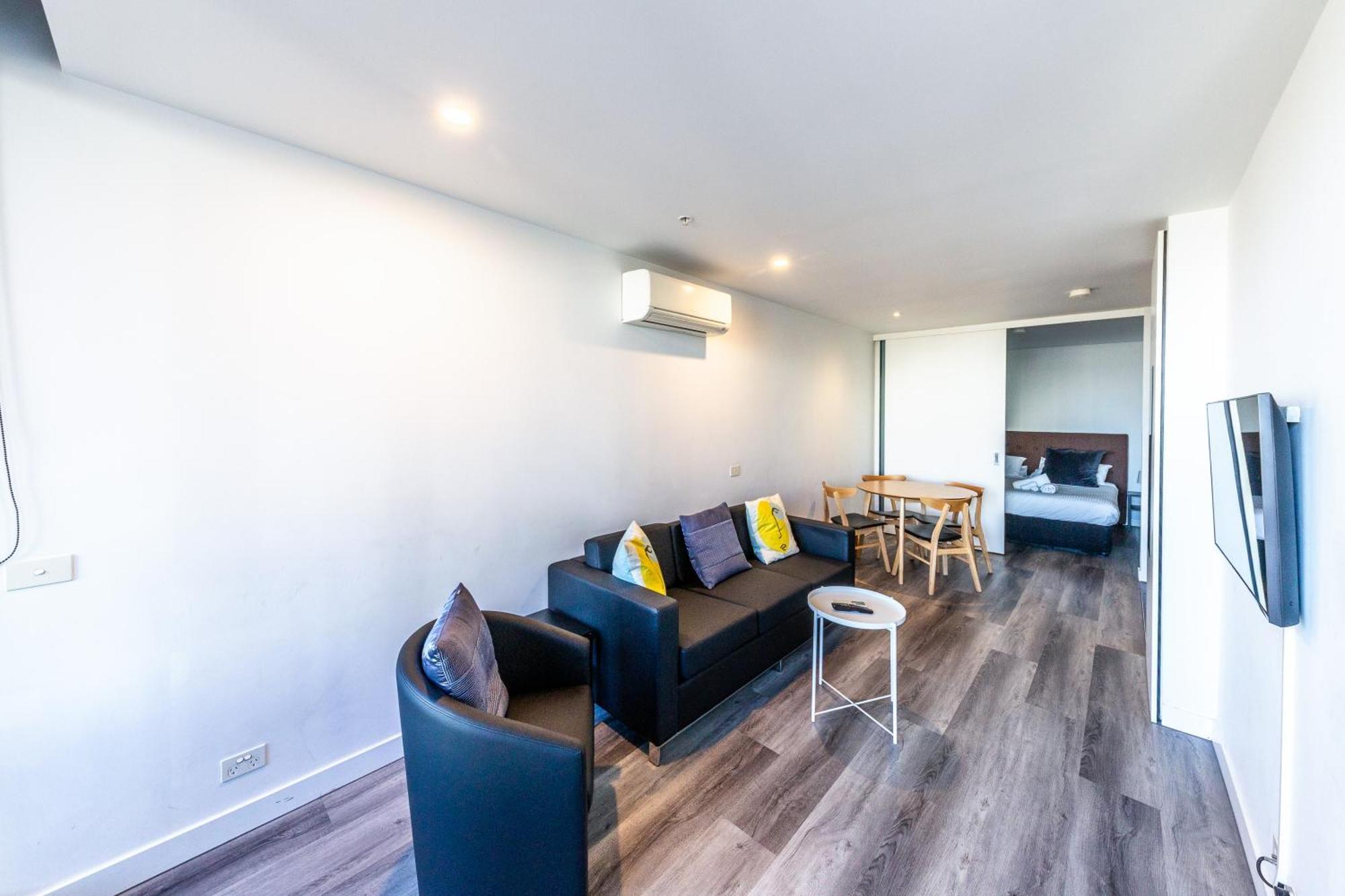 Aura2107, 2 Bedroom Apartment With Balcony, Stunning Yarra River And City Views Melbourne Buitenkant foto