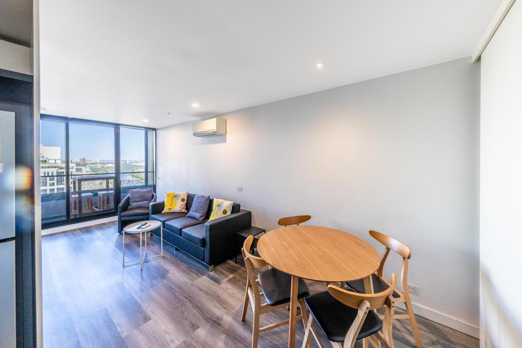 Aura2107, 2 Bedroom Apartment With Balcony, Stunning Yarra River And City Views Melbourne Buitenkant foto